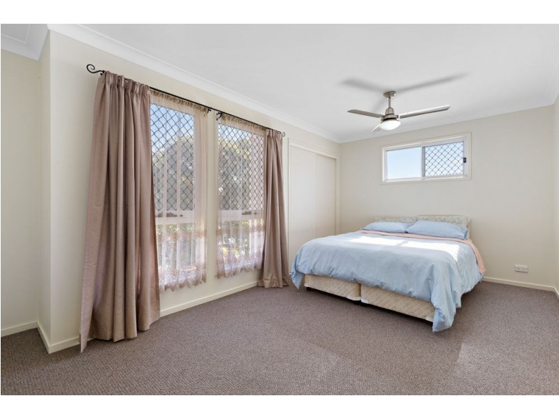 18 Esperance Crescent, Springfield Lakes QLD 4300