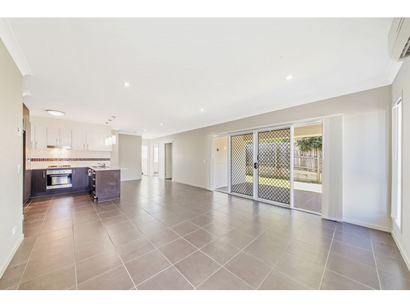 37 The Avenue, Heathwood QLD 4110