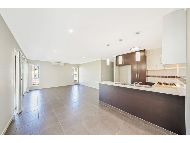 37 The Avenue, Heathwood QLD 4110