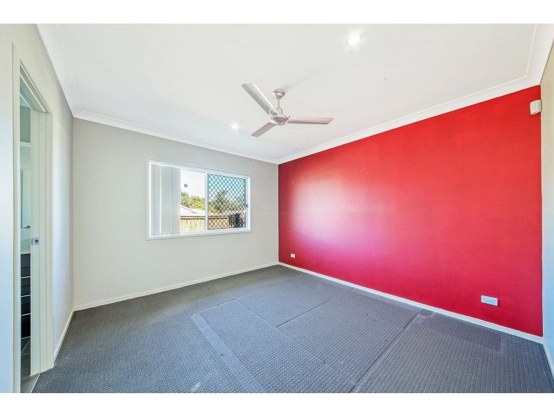 37 The Avenue, Heathwood QLD 4110