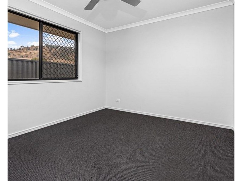27 Richmond Terrace, Plainland QLD 4341