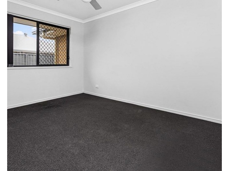 27 Richmond Terrace, Plainland QLD 4341