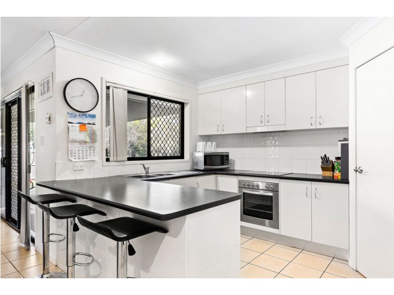 9 Polzin Drive, Goodna QLD 4300