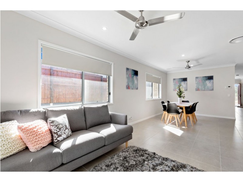 37 Mazeppa Street, South Ripley QLD 4306