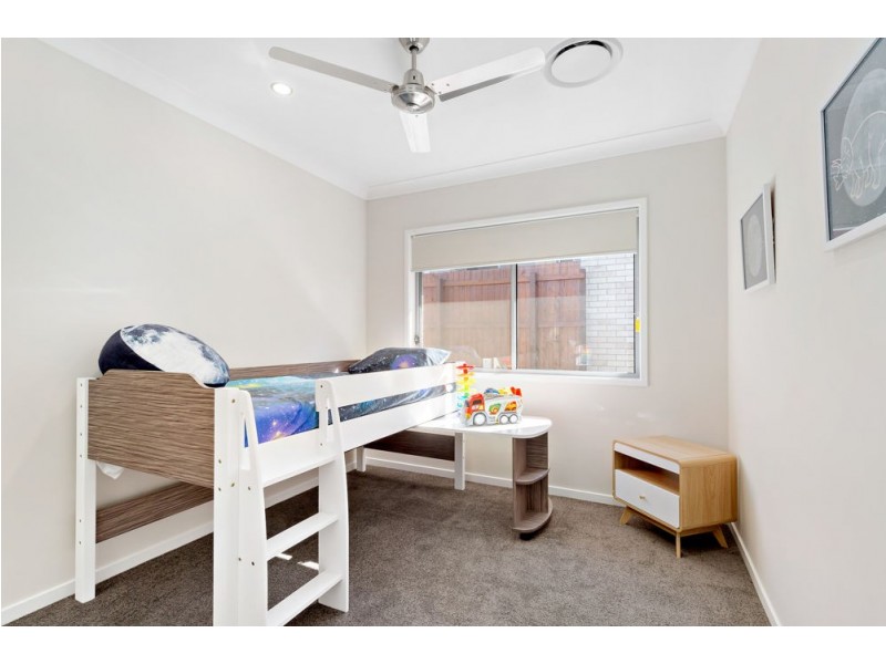 37 Mazeppa Street, South Ripley QLD 4306