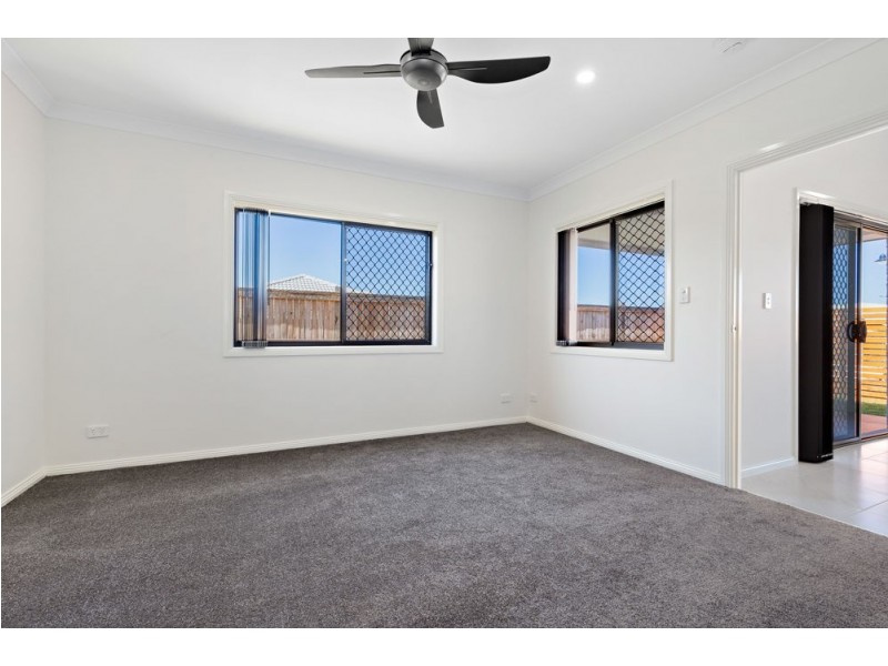 124 Cotton Crescent, Redbank Plains QLD 4301