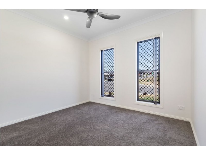 124 Cotton Crescent, Redbank Plains QLD 4301
