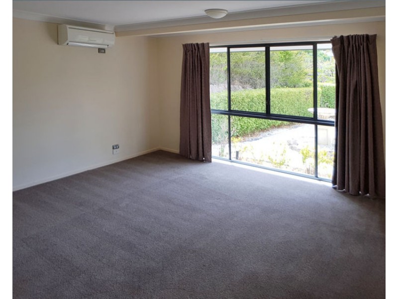 19 Kulki Place, Chapel Hill QLD 4069