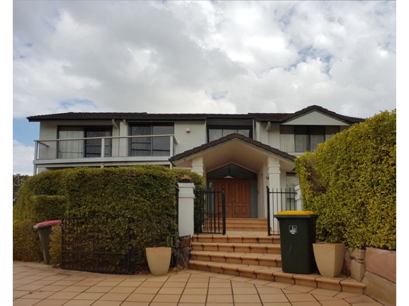 19 Kulki Place, Chapel Hill QLD 4069