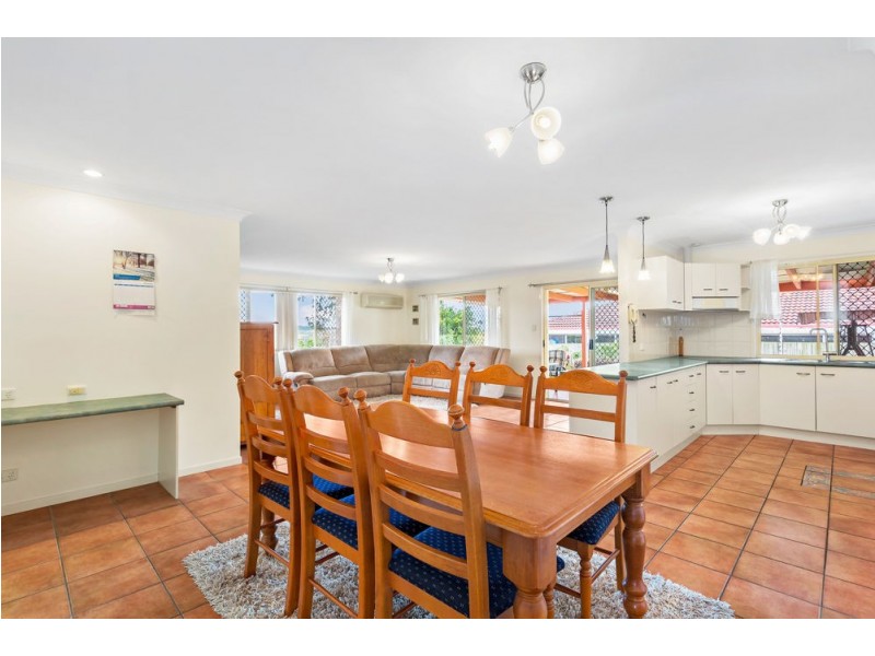 6 Derwent Place, Springfield QLD 4300