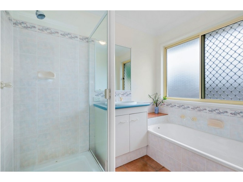 6 Derwent Place, Springfield QLD 4300