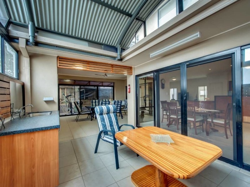 14 Ash Avenue, Springfield Lakes QLD 4300