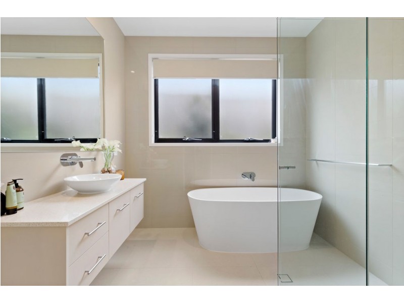 59 Crest Ridge Parade, Brookwater QLD 4300