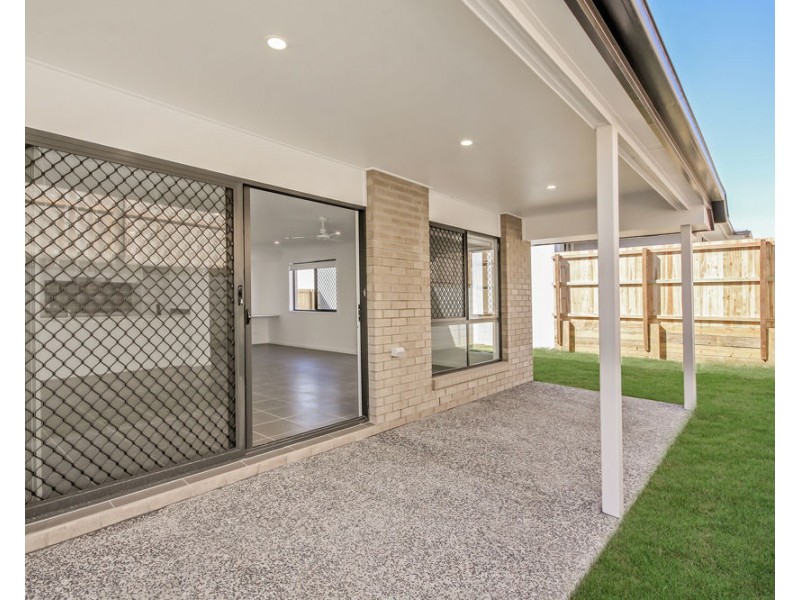 13 Cairo Way, Spring Mountain QLD 4124