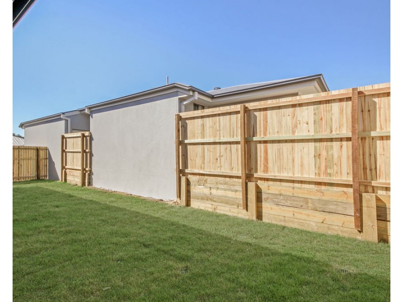 13 Cairo Way, Spring Mountain QLD 4124