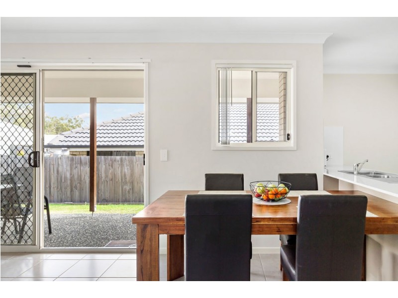 14 Honeypot Avenue, Springfield Lakes QLD 4300