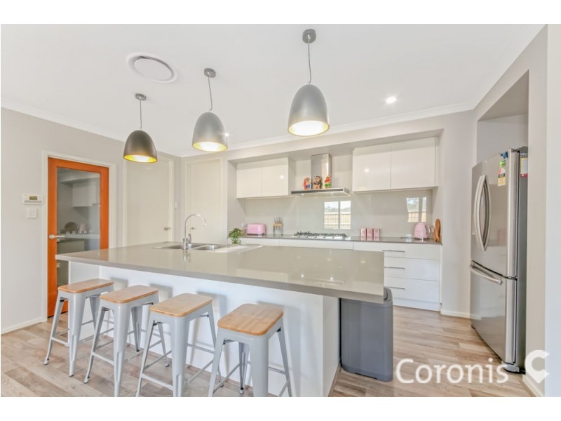 90 Meadows Circuit, Bellbird Park QLD 4300