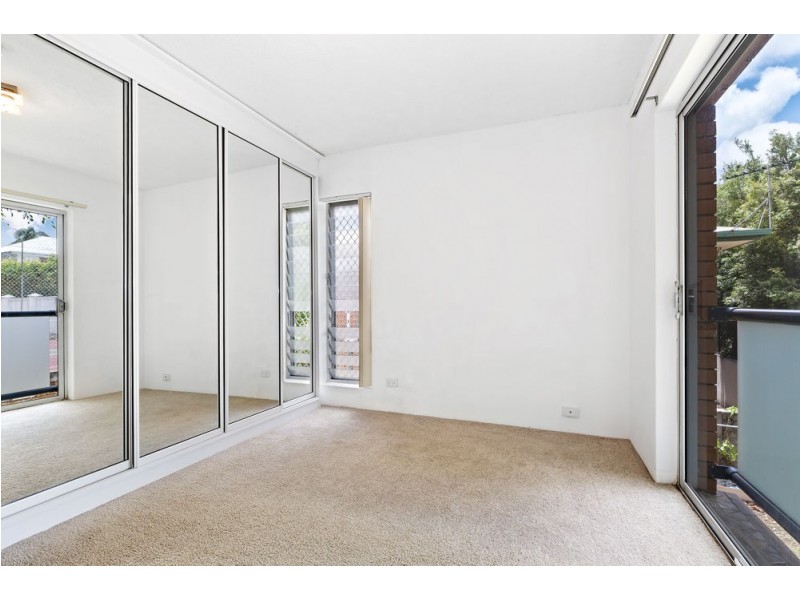 2/57 Roseby Avenue, Clayfield QLD 4011