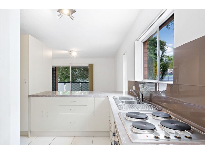 2/57 Roseby Avenue, Clayfield QLD 4011