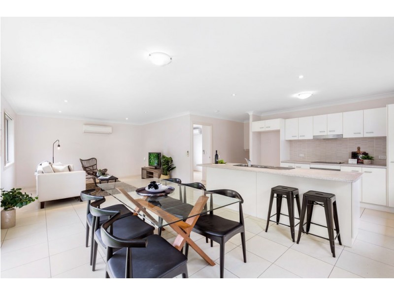 6 Rose Avenue, Springfield Lakes QLD 4300