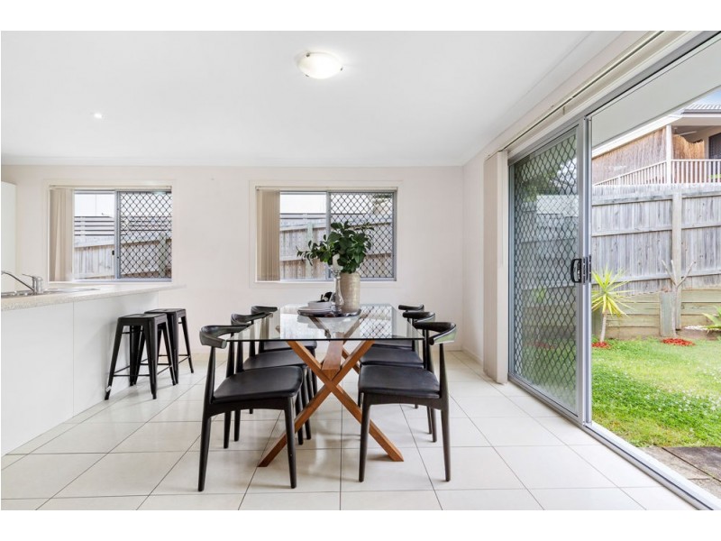 6 Rose Avenue, Springfield Lakes QLD 4300