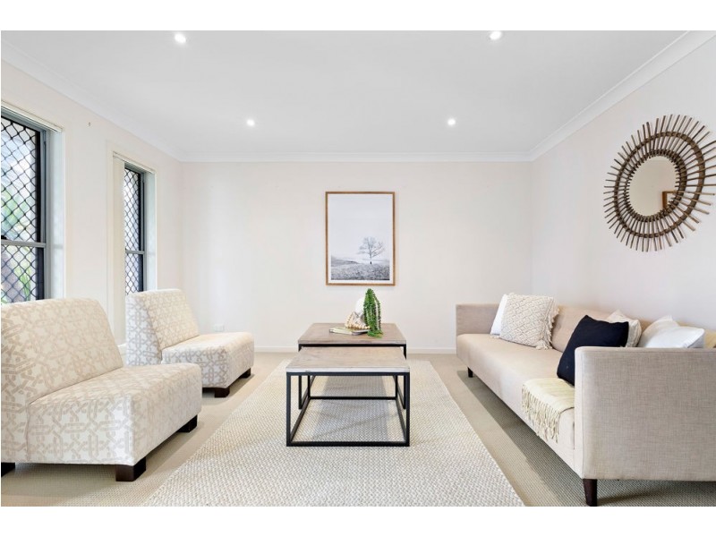 6 Rose Avenue, Springfield Lakes QLD 4300