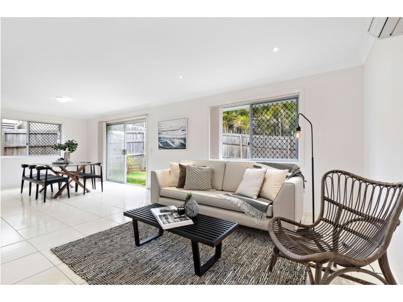 6 Rose Avenue, Springfield Lakes QLD 4300