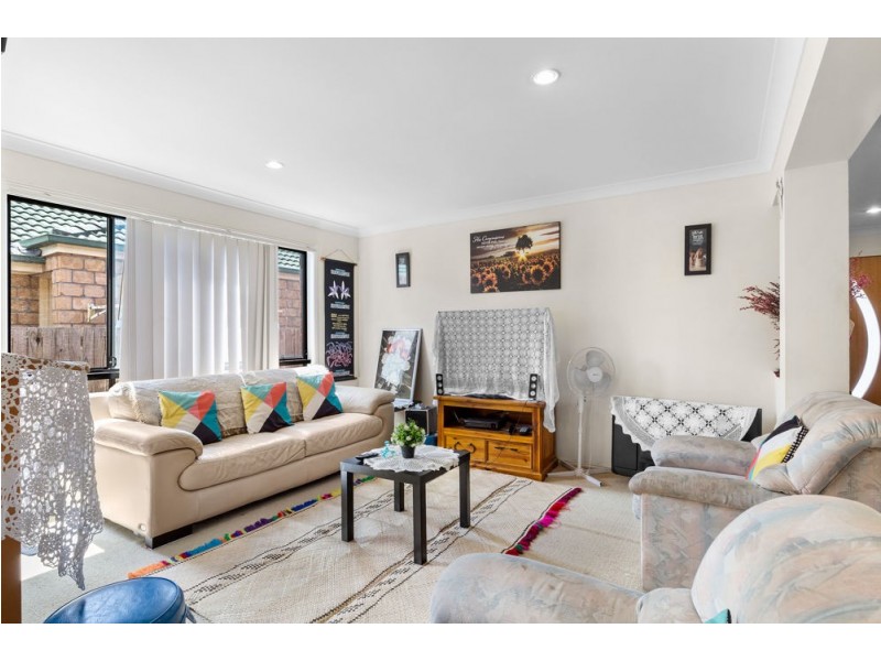 8 Hulett Street, Goodna QLD 4300