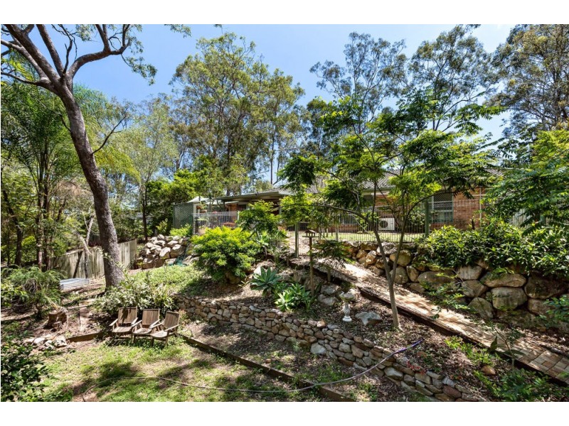 70 Fiona Street, Bellbird Park QLD 4300
