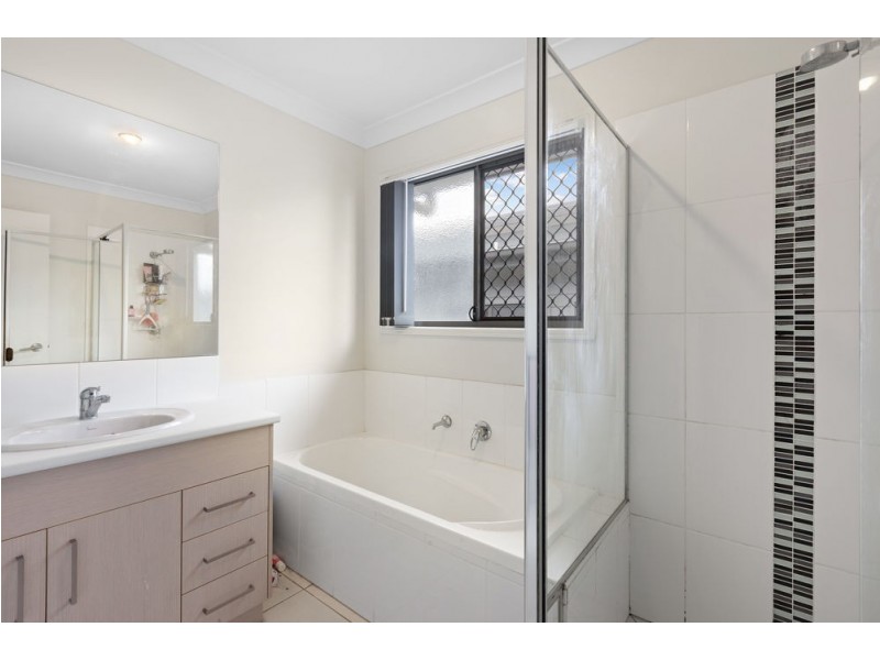 14 Kirkwood Terrace, Springfield Lakes QLD 4300