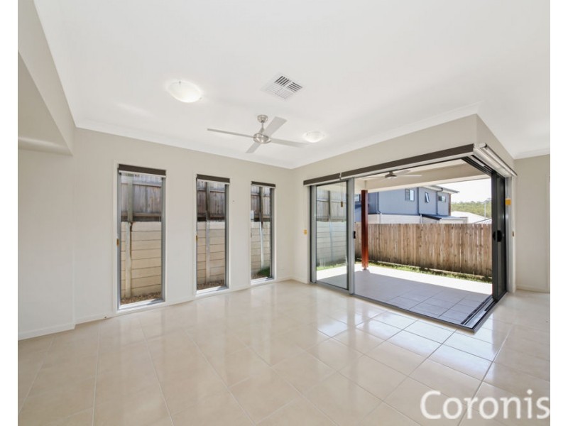 3 Munich Court, Spring Mountain QLD 4124