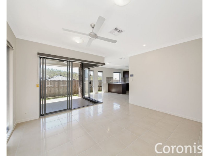 3 Munich Court, Spring Mountain QLD 4124