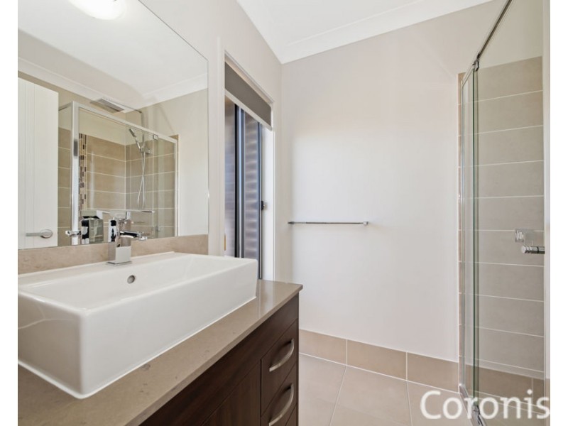 3 Munich Court, Spring Mountain QLD 4124
