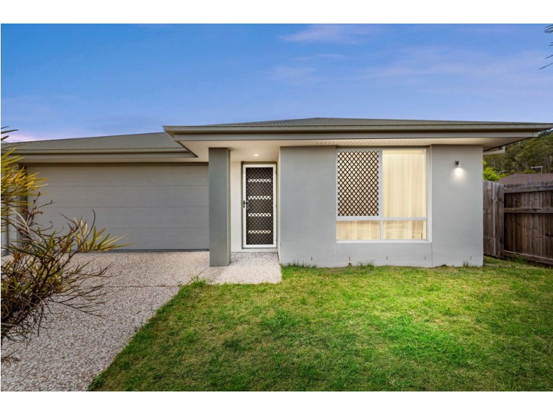 52 Cordeaux Crescent, Redbank Plains QLD 4301