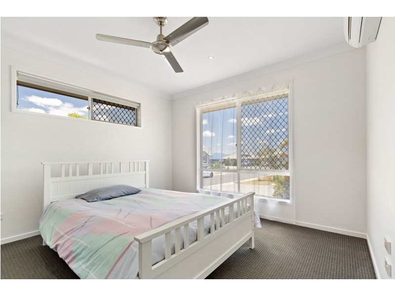52 Cordeaux Crescent, Redbank Plains QLD 4301
