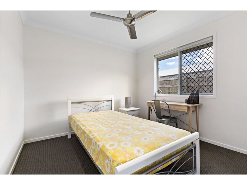52 Cordeaux Crescent, Redbank Plains QLD 4301