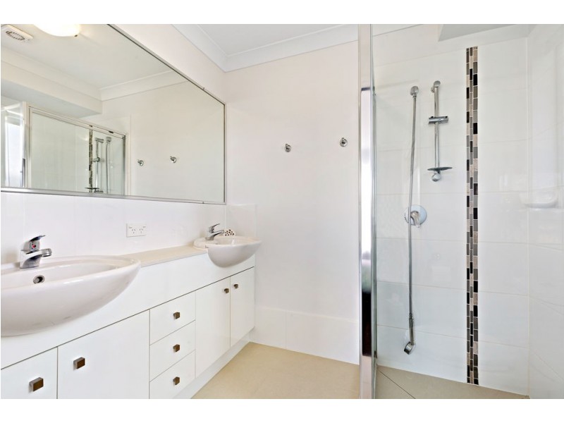 52 Cordeaux Crescent, Redbank Plains QLD 4301