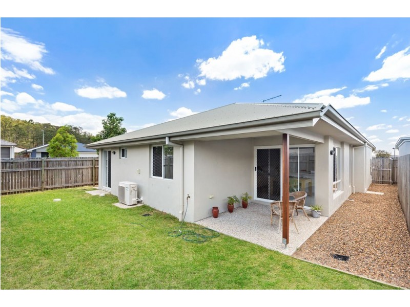 52 Cordeaux Crescent, Redbank Plains QLD 4301