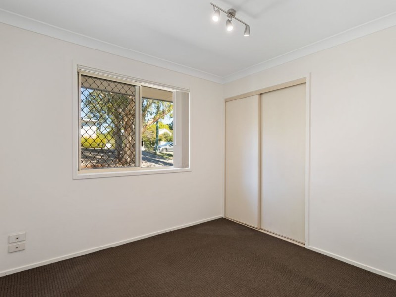 1&2/41 Creek Street, Bundamba QLD 4304