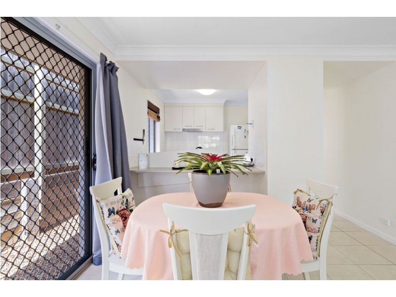 6 Pinnacle Close, Springfield Lakes QLD 4300
