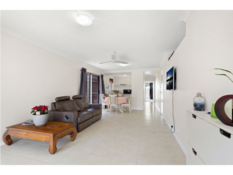 6 Pinnacle Close, Springfield Lakes QLD 4300