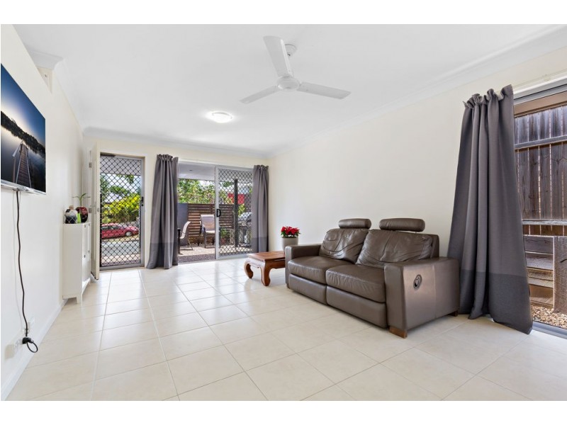 6 Pinnacle Close, Springfield Lakes QLD 4300