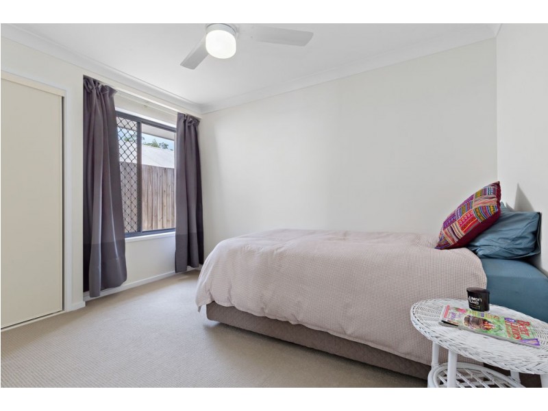 6 Pinnacle Close, Springfield Lakes QLD 4300