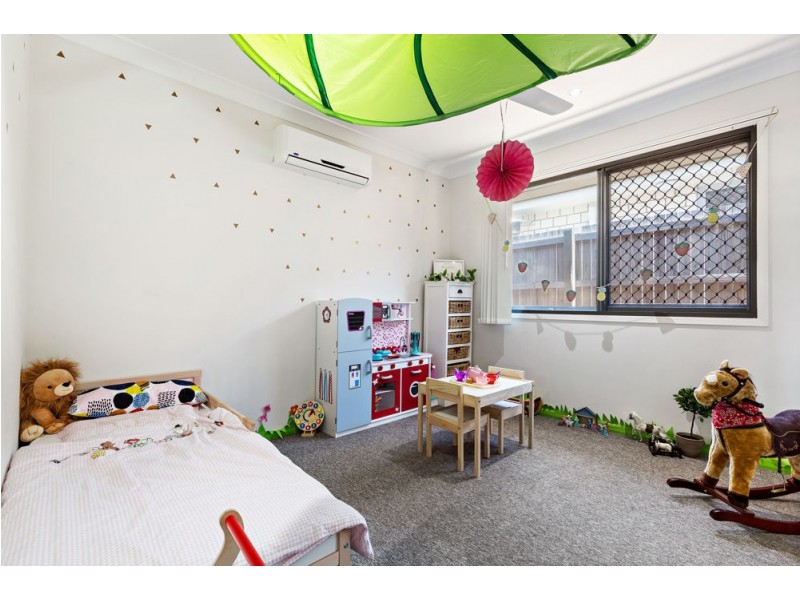 30 Rosemary Street, Deebing Heights QLD 4306