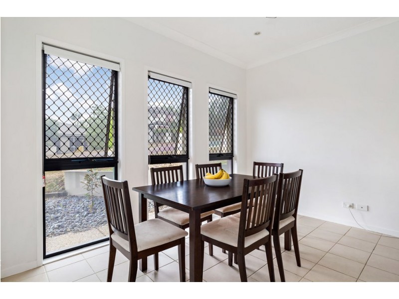 288 Lakeside Avenue, Springfield Lakes QLD 4300