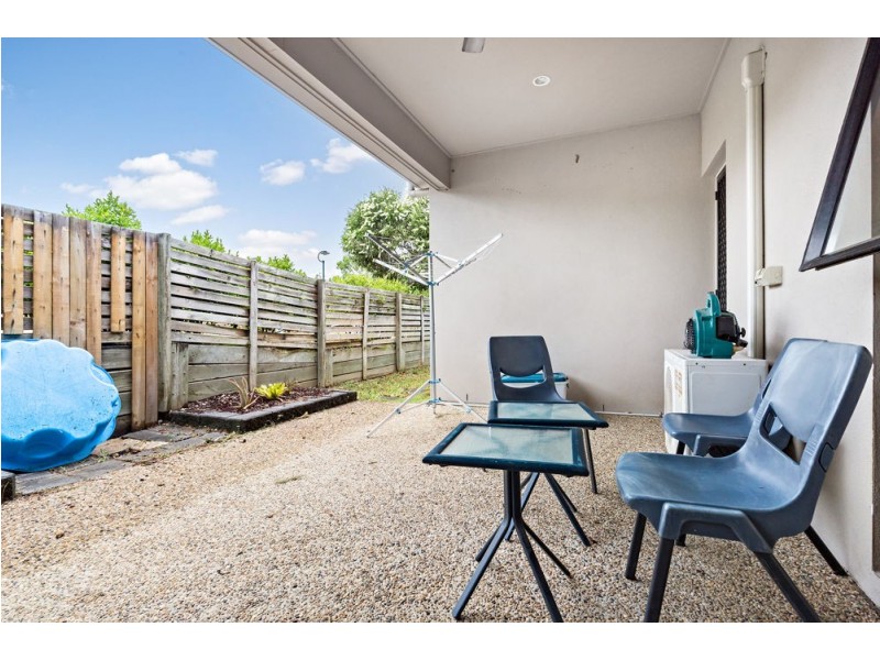 288 Lakeside Avenue, Springfield Lakes QLD 4300