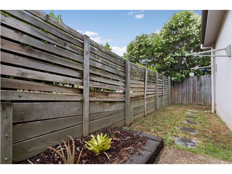 288 Lakeside Avenue, Springfield Lakes QLD 4300