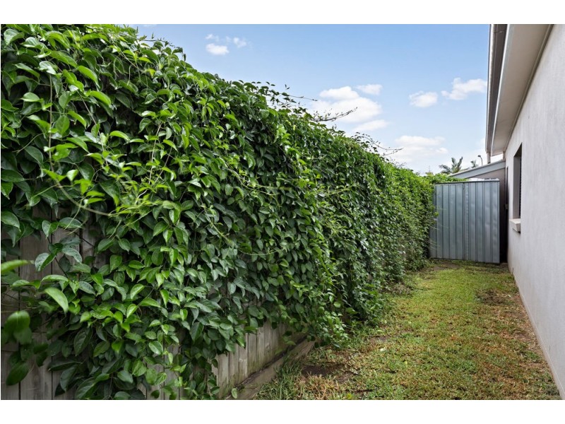 288 Lakeside Avenue, Springfield Lakes QLD 4300