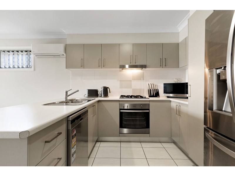 31 Shelley Street, Redbank Plains QLD 4301