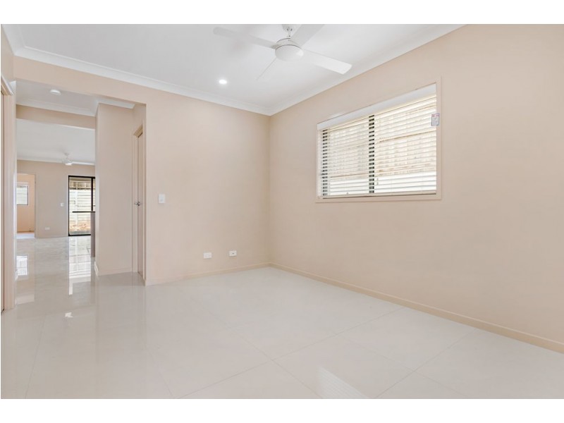 14 Uma Street, Spring Mountain QLD 4124